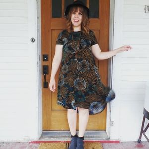 🍁Fun for Fall🍁 LuLaRoe Carly